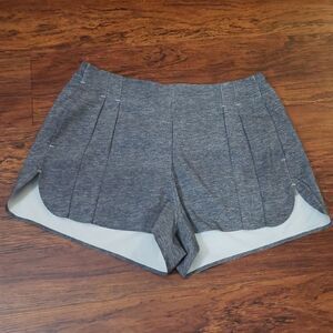 Lululemon Womens Mid Rise Run Shorts Size 6 Heathered Gray Athletic Workout